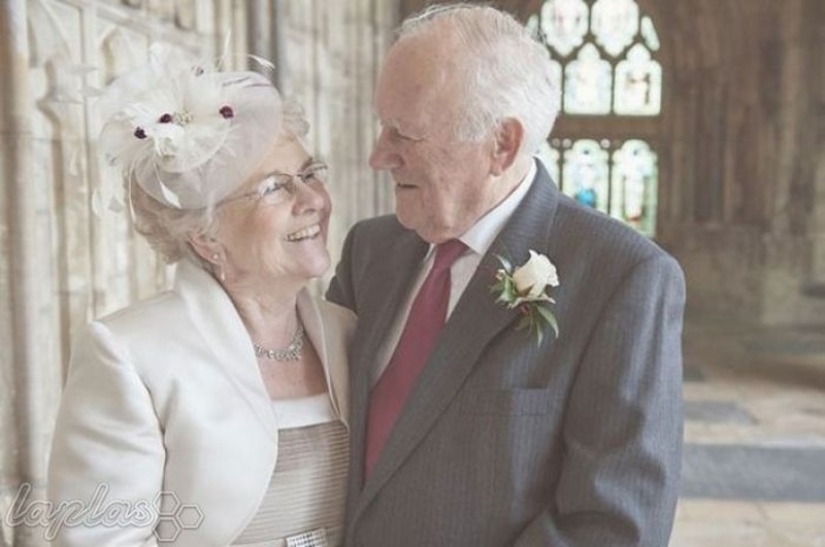 15 Wedding Photos of Older Couples That Prove It's Never Too Late to Get Married 15 Wedding Photos of Older Couples That Prove It's Never Too Late to Get Married