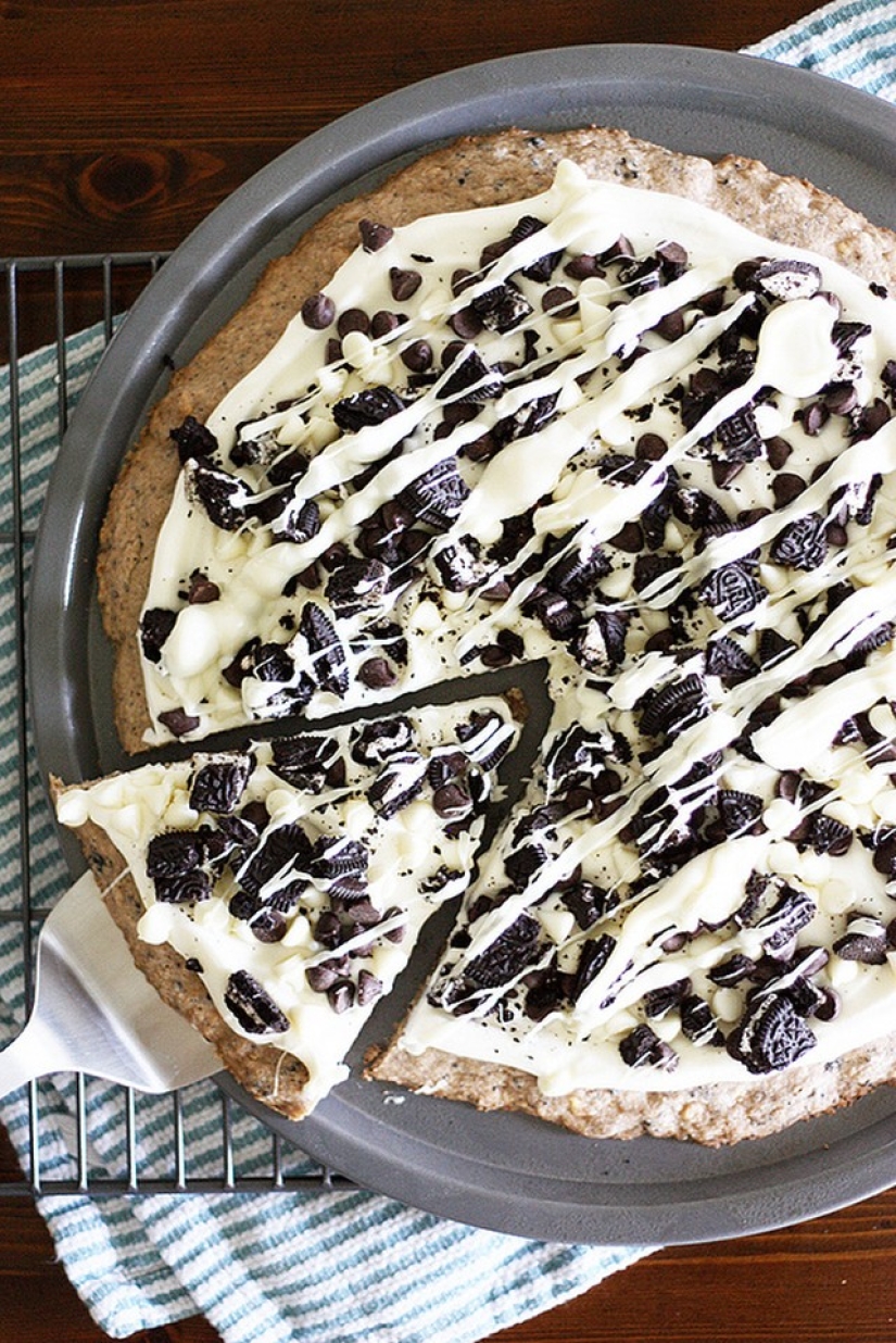 16 pizzas de postre que te harán replantearte este plato clásico