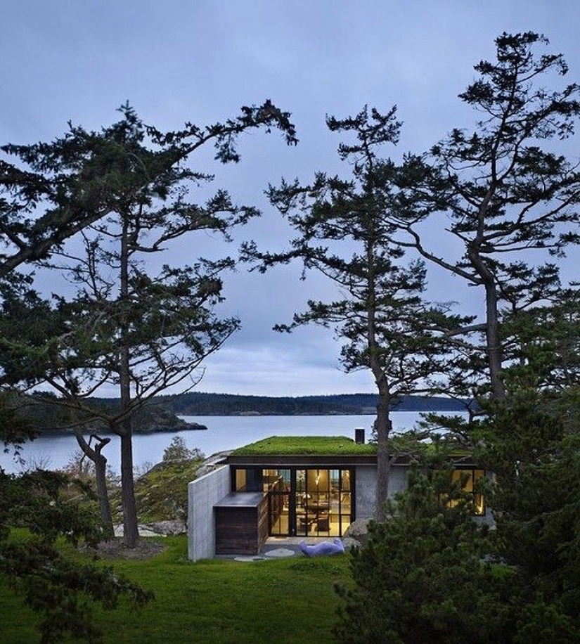 17 cleverly camouflaged buildings that play hide-and-seek 17 cleverly camouflaged buildings that play hide-and-seek