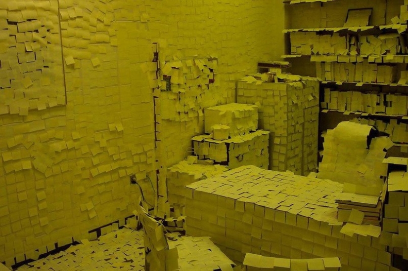 17 ways to effectively prank your favorite colleagues