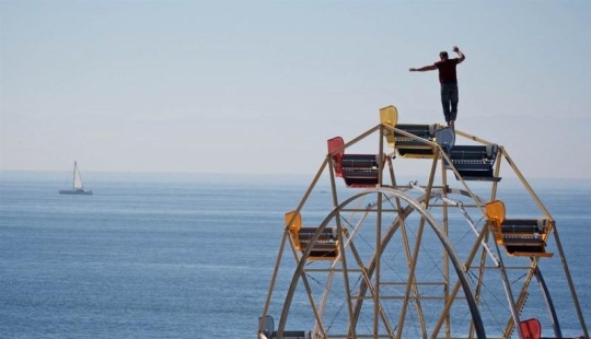 18 most desperate daredevils