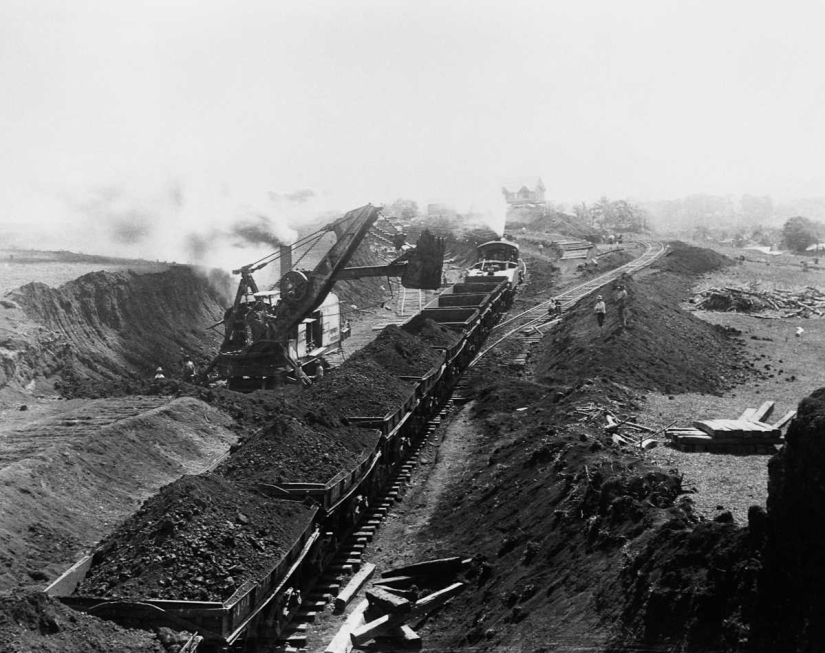 1881-1914: Construcción del Canal de Panamá