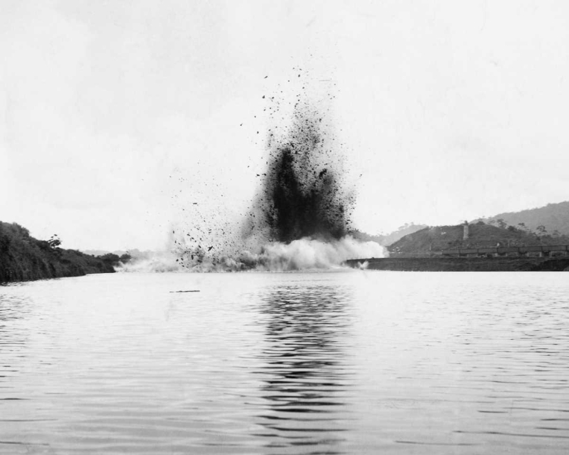 1881-1914: Construcción del Canal de Panamá