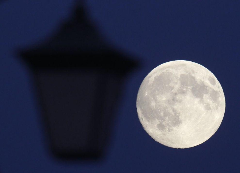 20 fotos más bellas de la &quot;superluna&quot; 2013