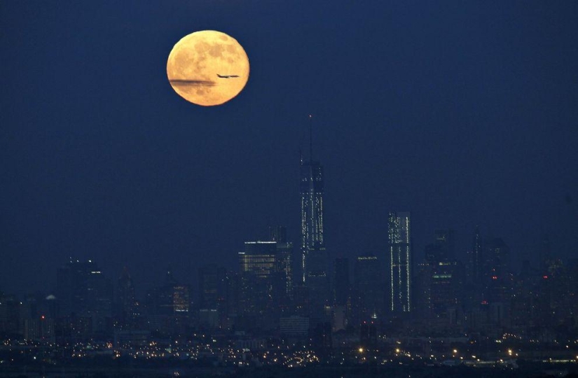 20 fotos más bellas de la &quot;superluna&quot; 2013