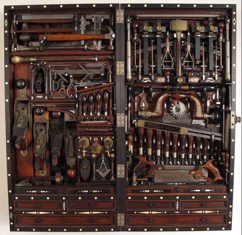 20 imágenes 'knolling' para calmar tus tendencias TOC