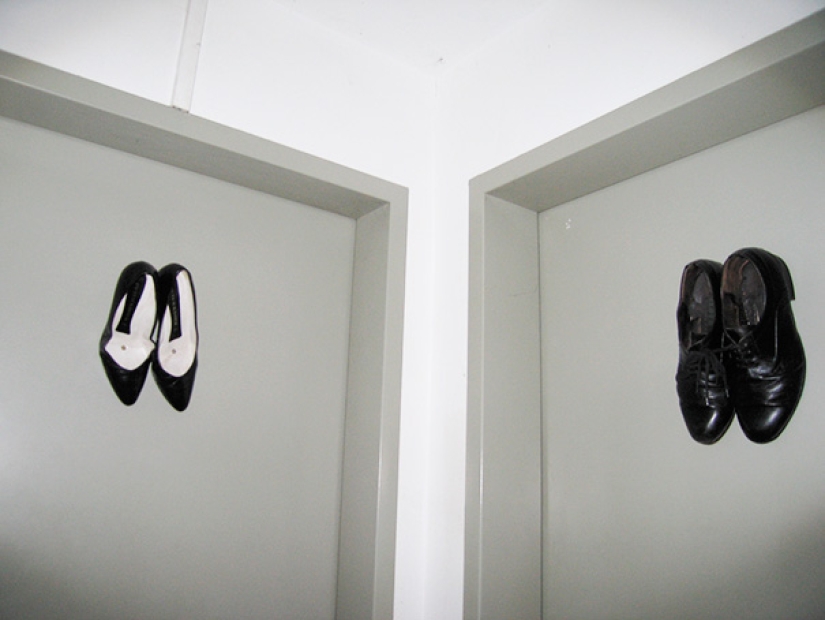 20 Of The Most Creative Bathroom Signs Ever 20 Of The Most Creative Bathroom Signs Ever