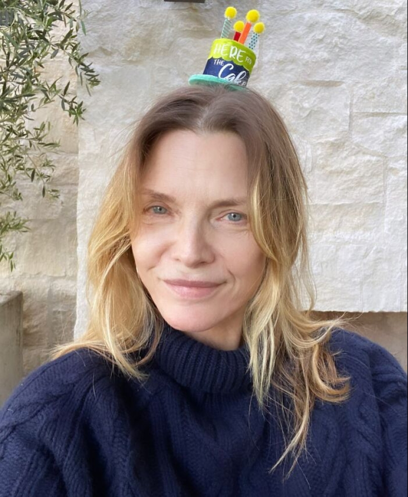 20 Stunning Photos Of Celebrities Embracing Their Natural Looks
