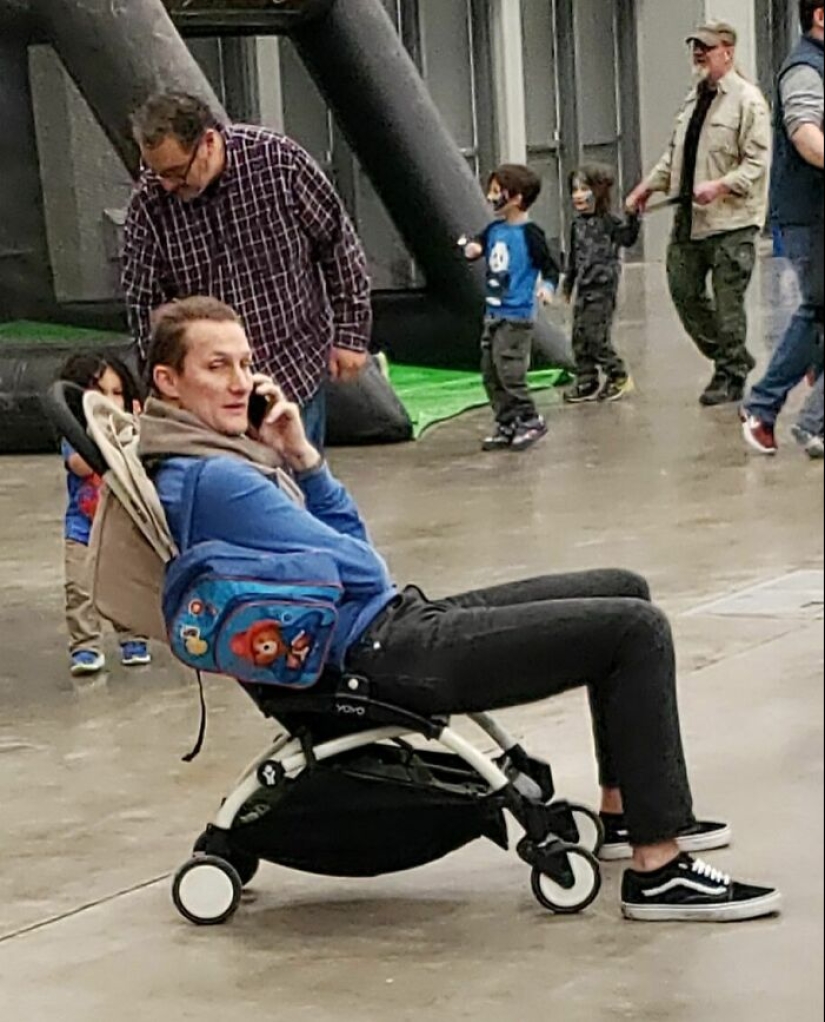 20 veces en las que la gente vio a hombres pasándolo mal mientras compraban y tuvieron que tomarse una foto 20 veces en las que la gente vio a hombres pasándolo mal mientras compraban y tuvieron que tomarse una foto