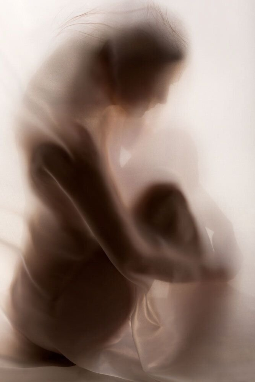 22 candid photos where there is no vulgarity - this is how the female body becomes art (16+)