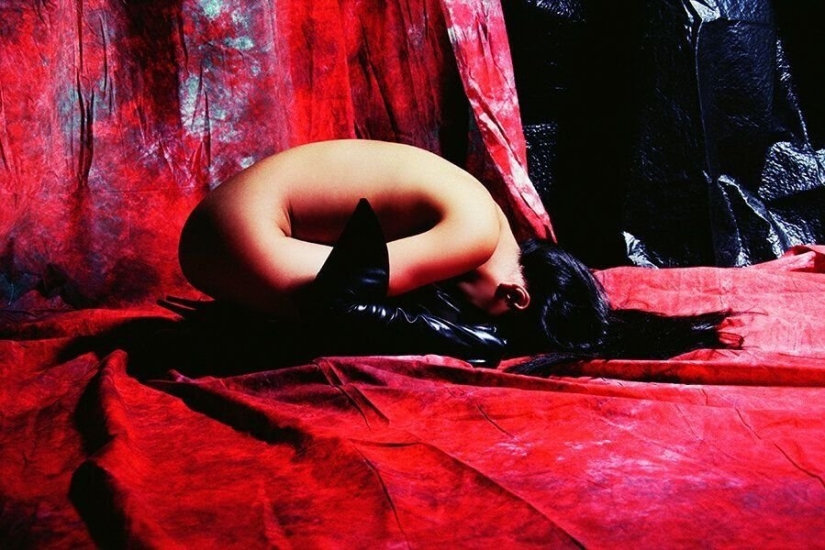 22 candid photos where there is no vulgarity - this is how the female body becomes art (16+)