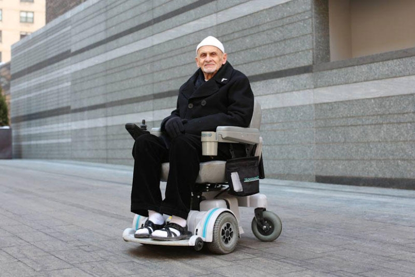 23 stories of strangers on the streets of New York