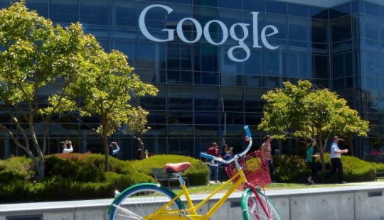 23-year-old Google employee lives in a truck in the company's parking lot and saves 90% of income 23-year-old Google employee lives in a truck in the company's parking lot and saves 90% of income