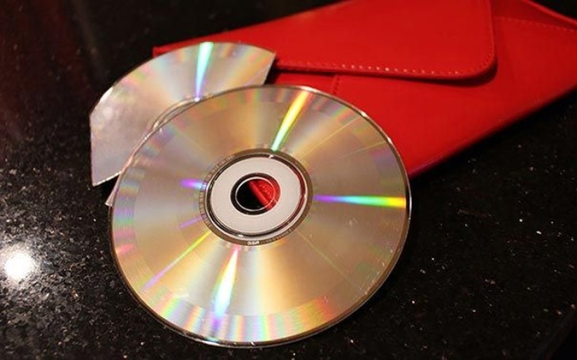 25 Brilliant Ideas for Recycling Old CDs 25 Brilliant Ideas for Recycling Old CDs