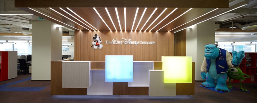 25 Unusual Office Receptions