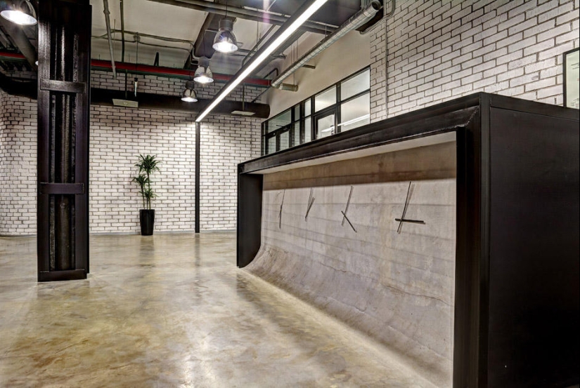 25 Unusual Office Receptions