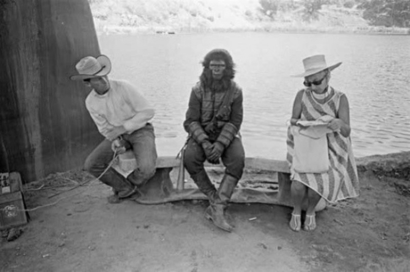 28 funny shots from film sets 28 funny shots from film sets