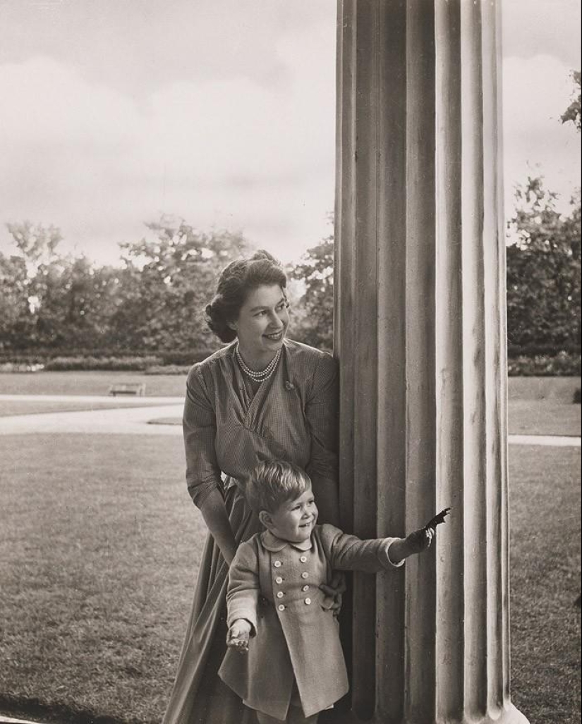 30 fotos de archivo de la infancia de la familia real británica