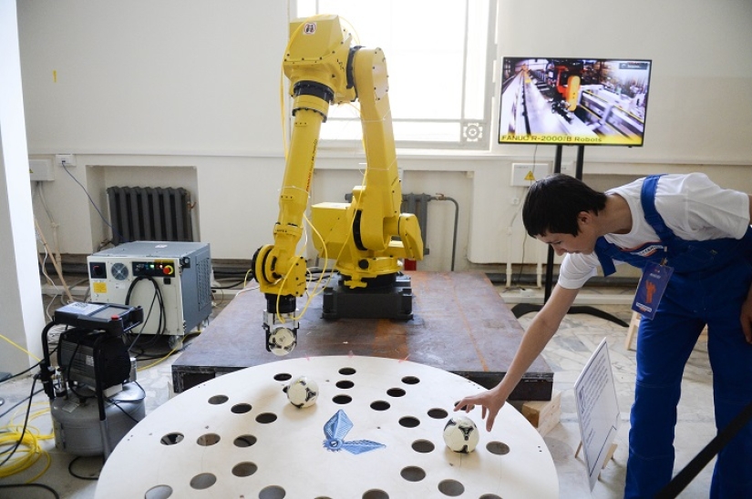 30 unique robots from around the world