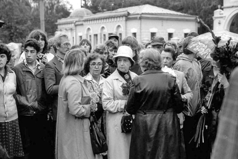 37 years ago, the farewell to Vysotsky took place 37 years ago, the farewell to Vysotsky took place