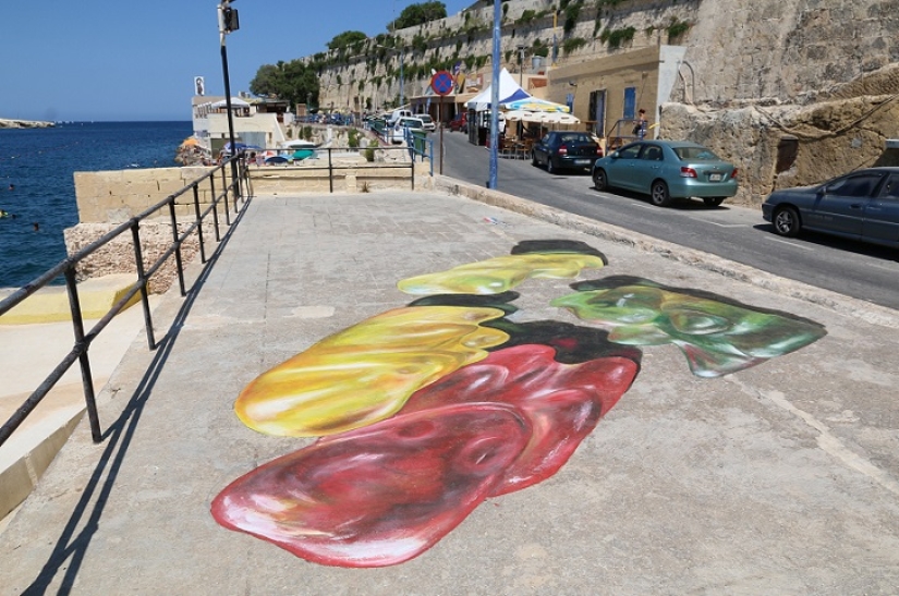 3D bears on the waterfront of Malta - and one of them is dead