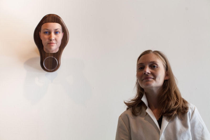 3D models of faces made from DNA taken from discarded objects 3D models of faces made from DNA taken from discarded objects