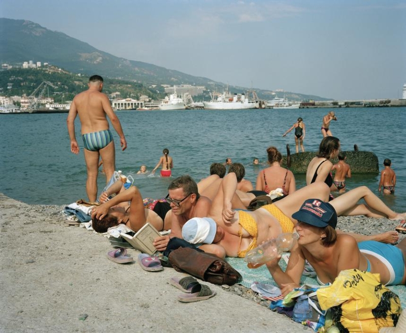 40 fotos nostálgicas - Yalta en los años 90 a través de la lente de un fotógrafo británico