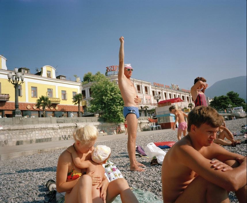 40 fotos nostálgicas - Yalta en los años 90 a través de la lente de un fotógrafo británico