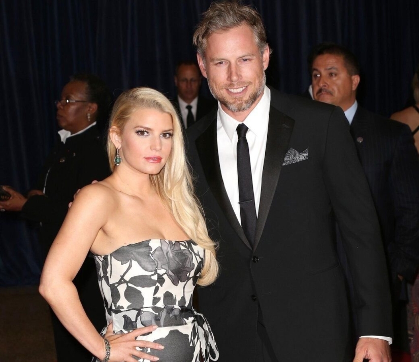 5 celebrity couples in which a man dresses better than a woman: do you think so too? 5 celebrity couples in which a man dresses better than a woman: do you think so too?