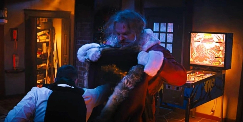 5 películas navideñas traviesas que harían sonrojar a Papá Noel