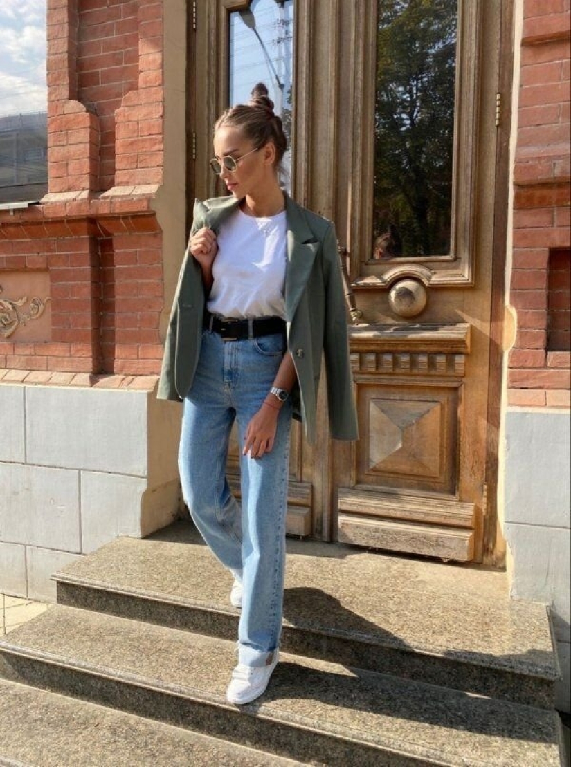 5 things for spring that should be a size smaller than yours. Femininity in fashion