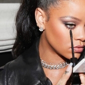 6 simple makeup tricks that make Rihanna irresistible. Rihanna's makeup artist says 6 simple makeup tricks that make Rihanna irresistible. Rihanna's makeup artist says