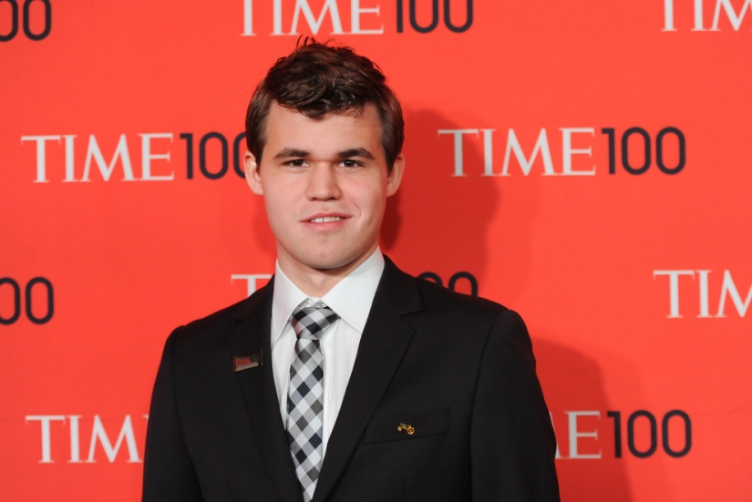 7 living proofs that Intelligence will save the world