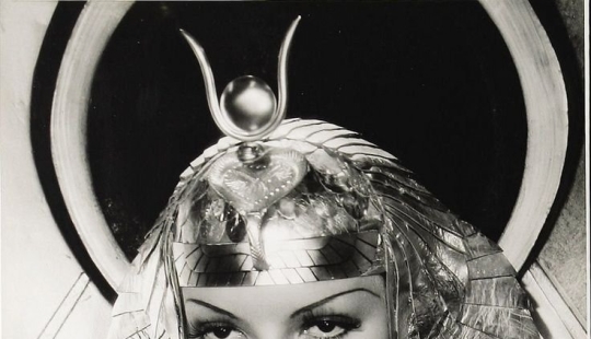 7 vivid images of Cleopatra on our screen 7 vivid images of Cleopatra on our screen