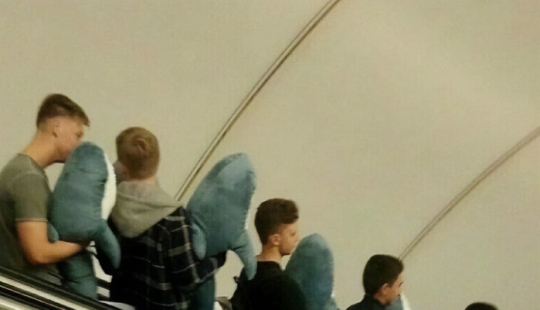 8 Pics That Raise More Questions Than Answers, Posted By “Images That Need More Context” (Part2)