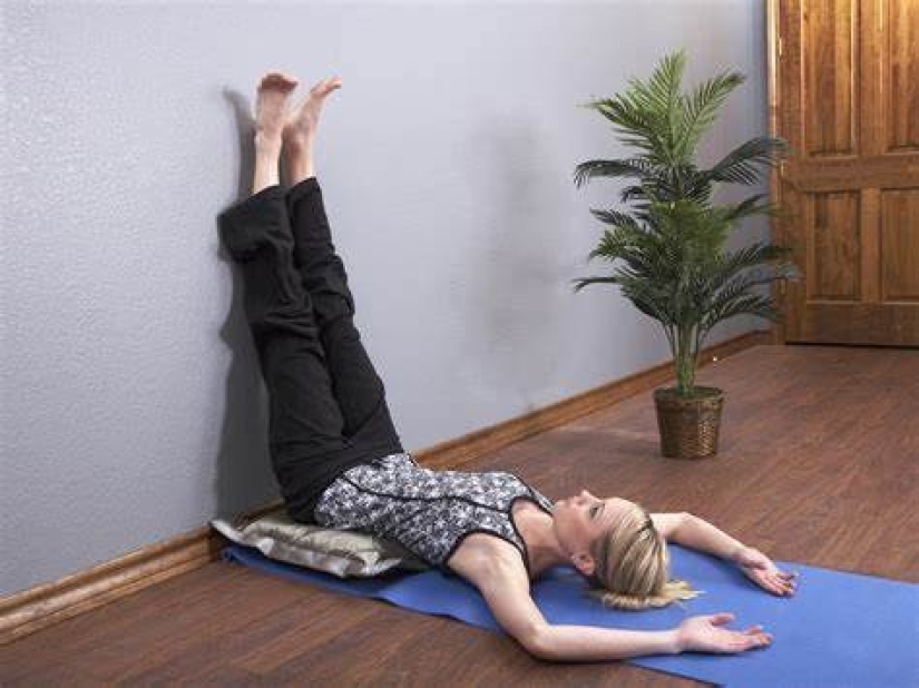 8 posturas de yoga para dormir mejor 8 posturas de yoga para dormir mejor