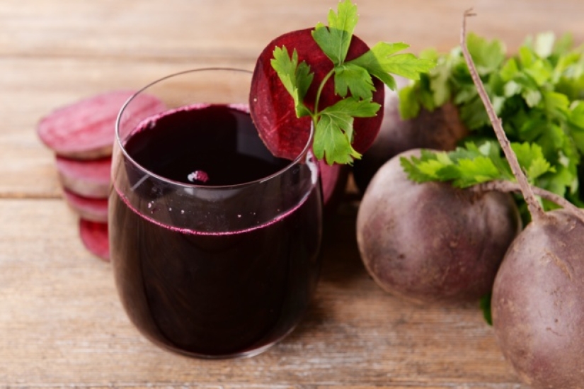 8 recetas de vino casero de lo que crece en el jardín