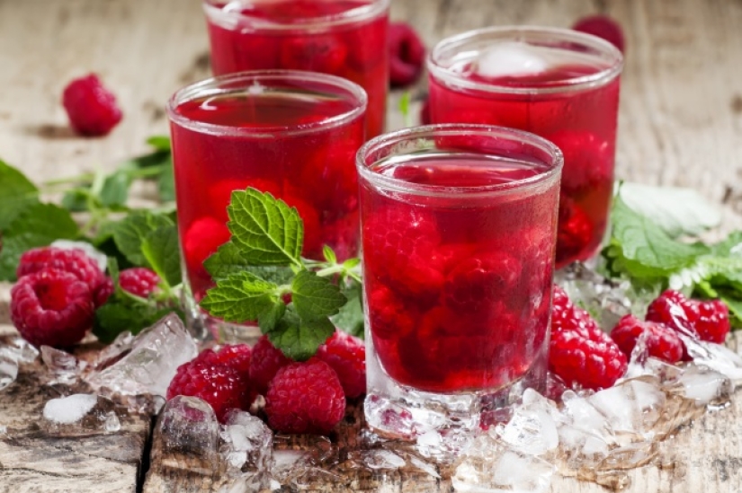 8 recetas de vino casero de lo que crece en el jardín