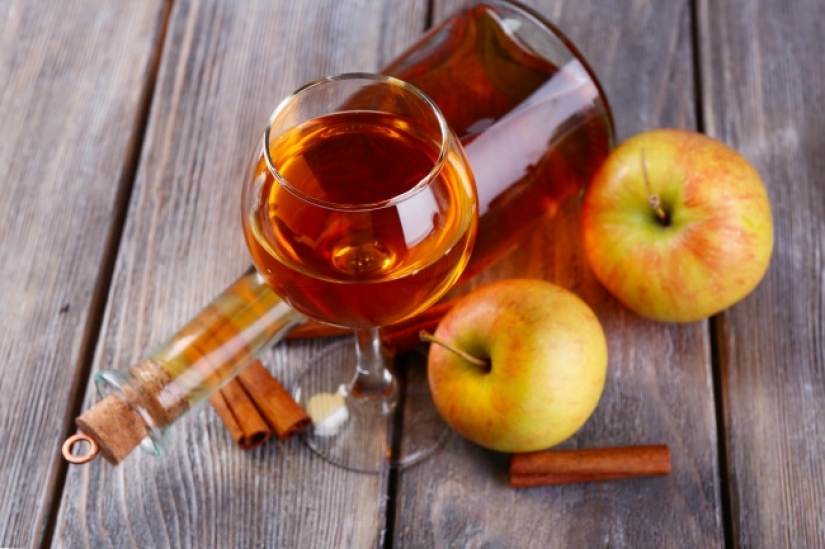 8 recetas de vino casero de lo que crece en el jardín