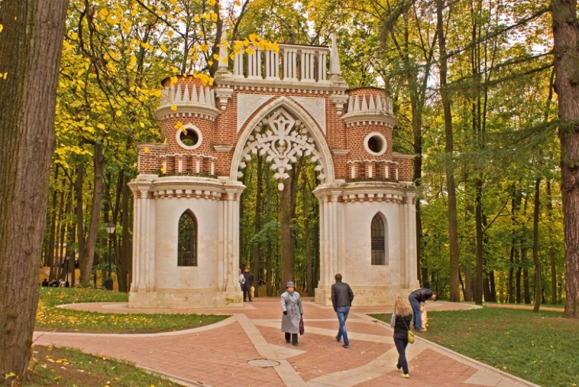 8 unusual arches to be installed on City Day in Moscow