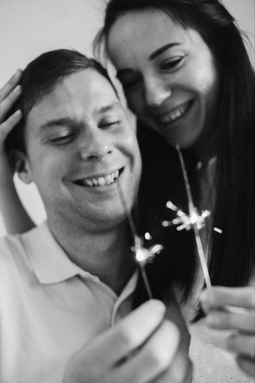 8 ways introverts show their love differently to others