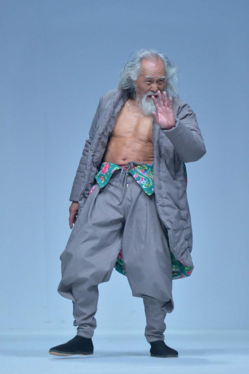 80-year-old grandfather became a model, proving that age is just a number
