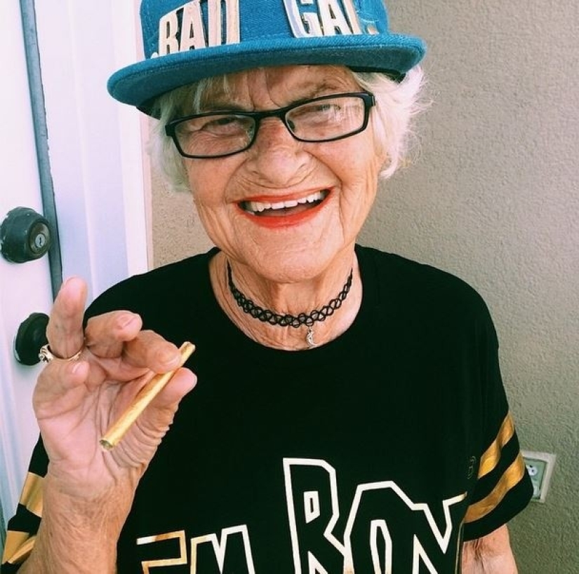 86-year-old &#39;cool&#39; grandma posts crazy photos on Instagram