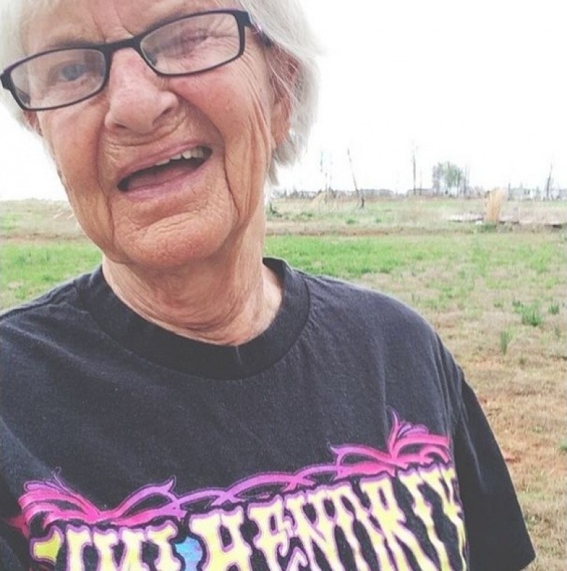 86-year-old &#39;cool&#39; grandma posts crazy photos on Instagram