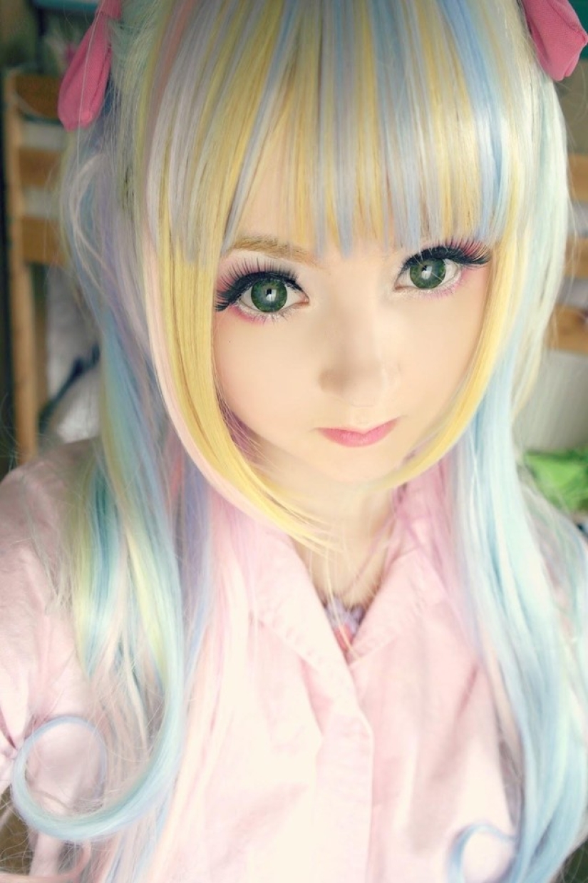 9 Girls Who Look Incredibly Like Dolls