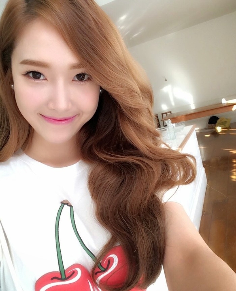 9 Girls Who Look Incredibly Like Dolls