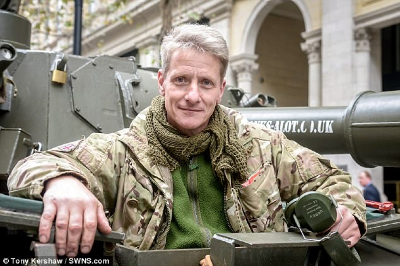 A British collector bought a Soviet tank and found gold bars in it