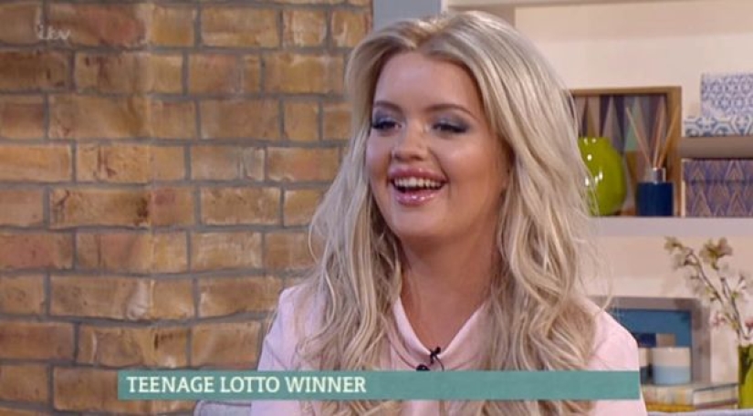 A British woman who won a million pounds in the lottery at the age of 17 wants to sue the organizers A British woman who won a million pounds in the lottery at the age of 17 wants to sue the organizers
