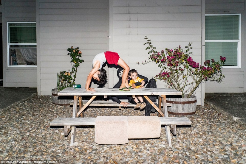 A Broken America: A war photographer captures poverty, racism and violence in his native country