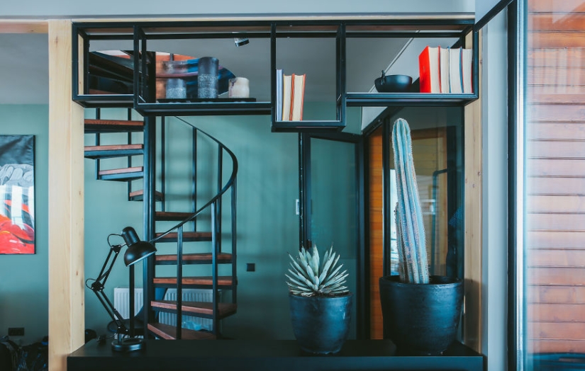 A crate can be comfortable: a hotel made of cargo containers has opened in Georgia